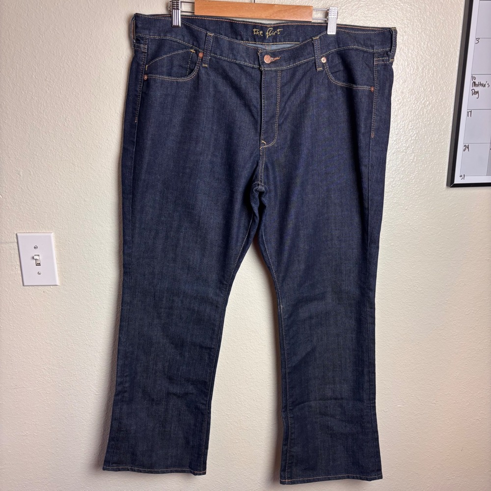 Old Navy The Flirt Womens 18 Short Bootcut Jeans Dark Wash Mid Rise Stretch Y2K